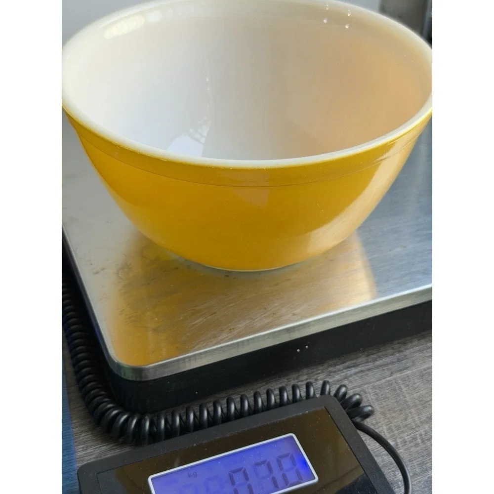 Vintage Pyrex Marigold Nesting Mixing Bowl 1.5 quart #402